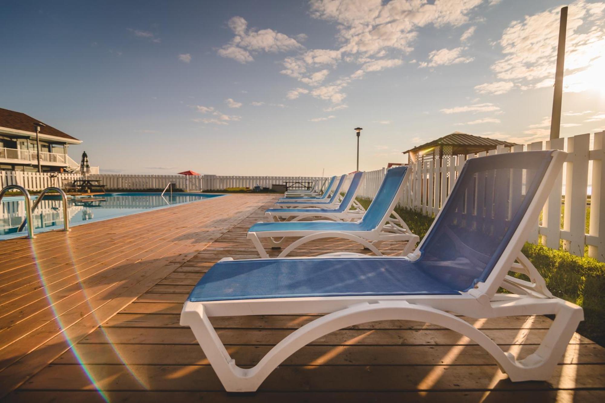 Hostellerie Baie Bleue Carleton-sur-Mer Exterior foto
