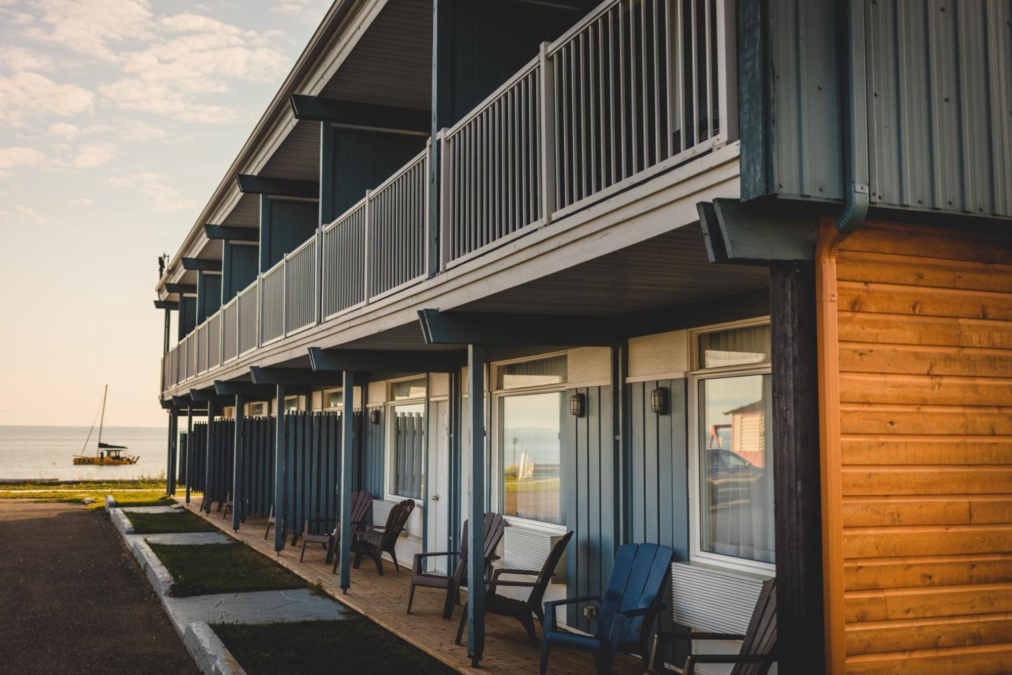 Hostellerie Baie Bleue Carleton-sur-Mer Exterior foto